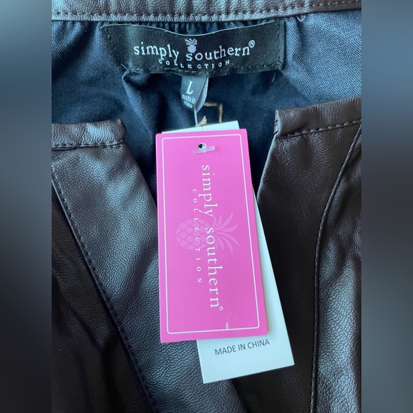 Simply Southern Faux Leather Brown Dress Womens LARGE New fit & flare sexy - Picture 4 of 14